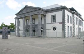 Courthouse Photo